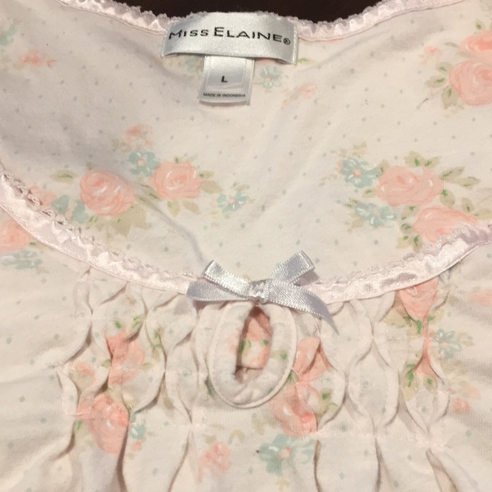 Miss Elaine nightgown L